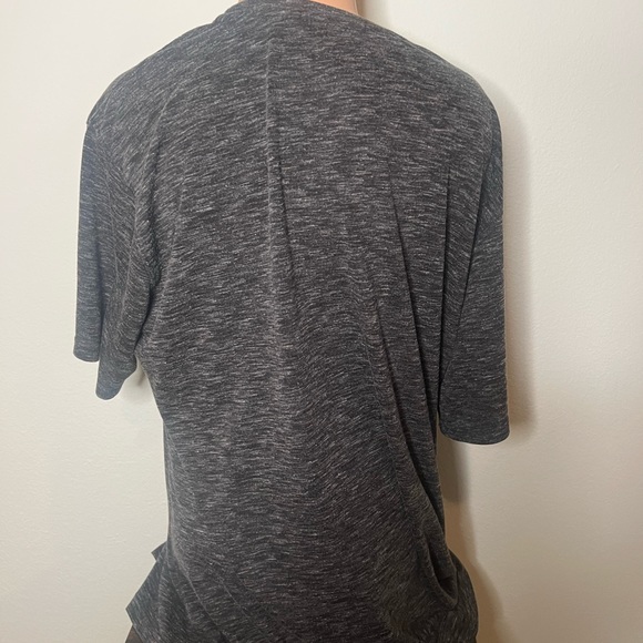 Grey basic tee - Picture 3 of 4